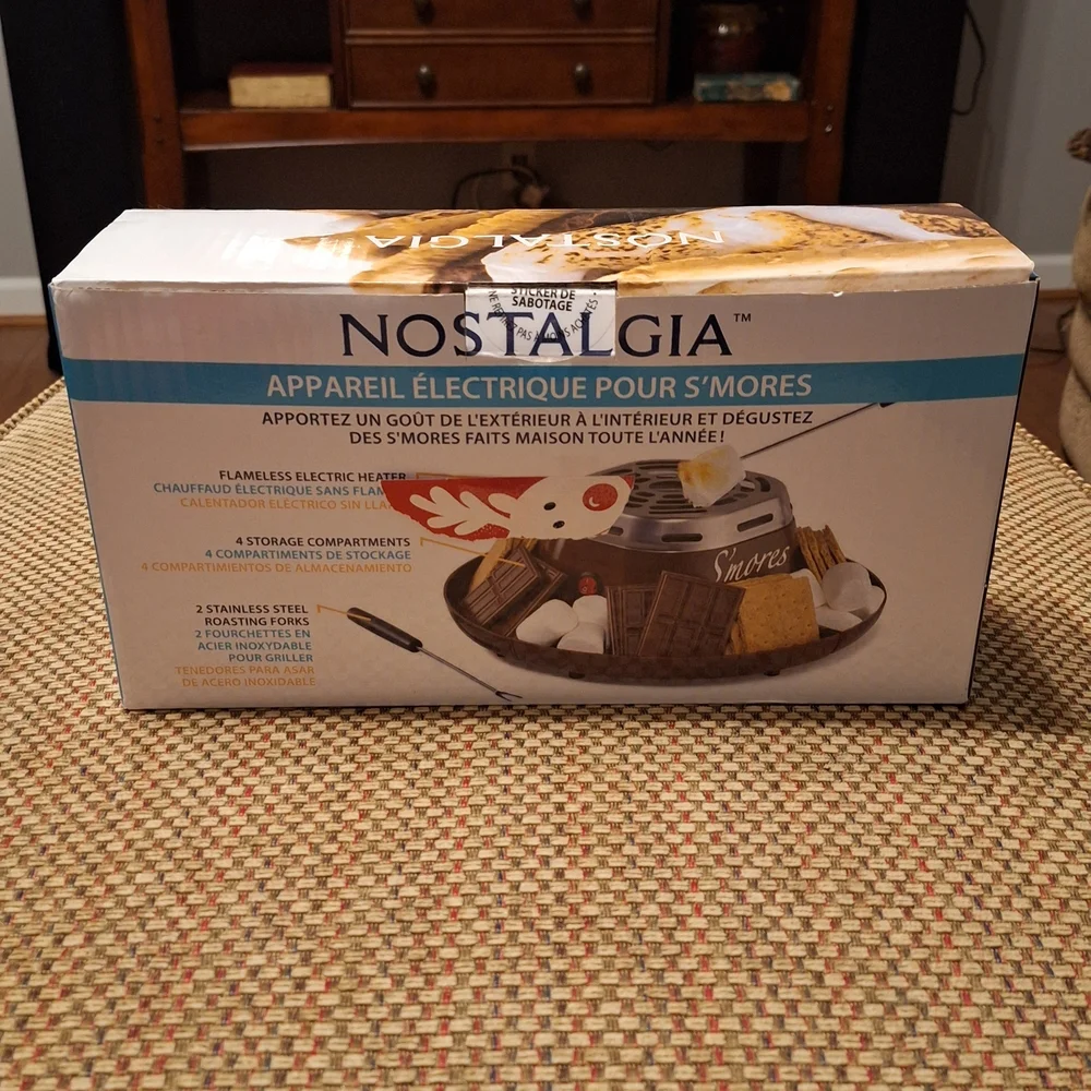Nostalgia Electric S'mores Maker - Black and Silver
